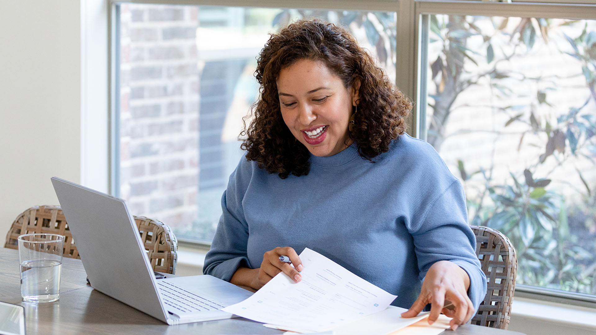 Student working online