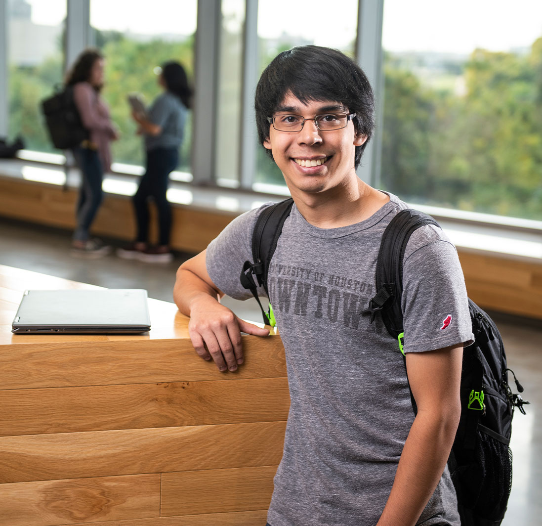 Two students hanging out