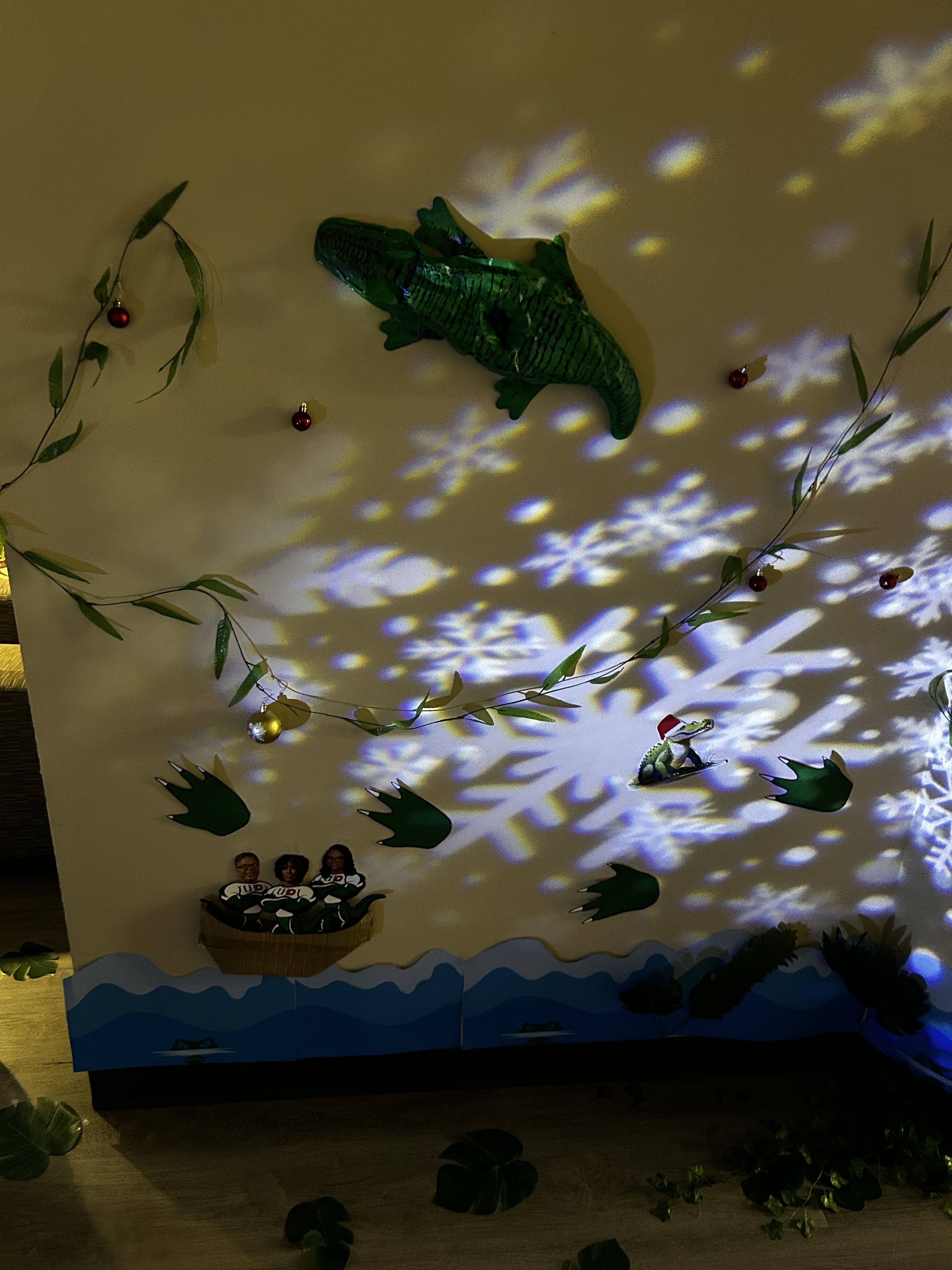 Holiday Decorating Contest 2024