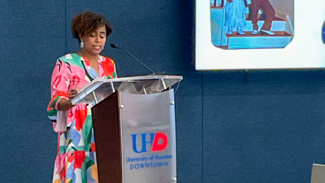 Author Jasminne Mendez